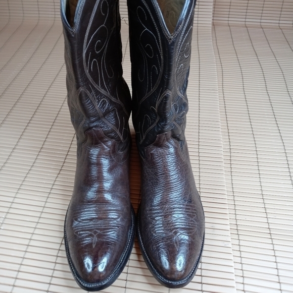 COWTOWN Cowboy Boots 9 D Mens Brown BULLHIDE Leath main image 9